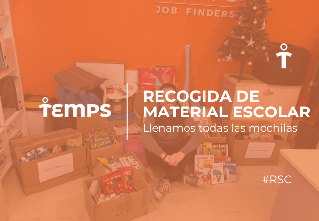 Persona rodeada de cajas con material escolar lista para donar, en un espacio decorado naranja con el texto Recogida de material escolar.