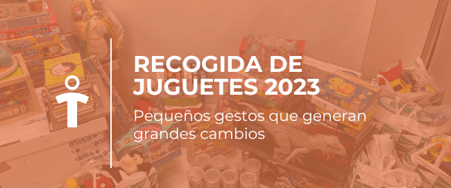 Banner announcing Recogida de Juguetes 2023 over a room filled with donated toys in the background